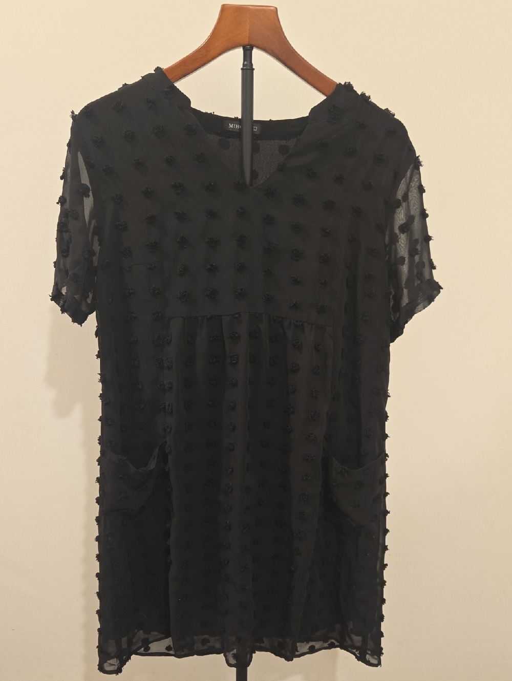 Textured Black Mini Dress with V-Neck and Pockets